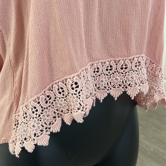 Top - Picture 2 of 3